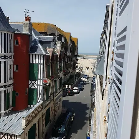 Appartement Duplex 50 m2 au pied des planches à Trouville-sur-Mer Extérieur photo